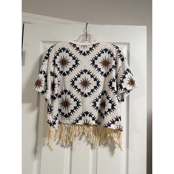 Aztec Print Fringe Crop Top Women's -Boho, Western, Casual - Size 0XL - Picture 1 of 5